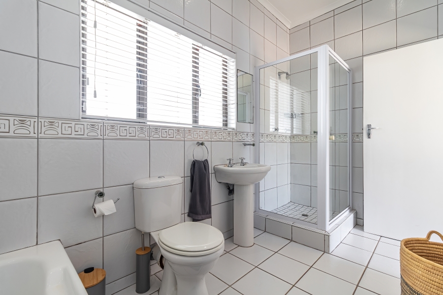 4 Bedroom Property for Sale in Walmer Eastern Cape